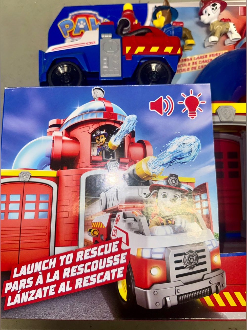 NIB Paw Patrol Ultimate Fire Rescue Command Center Playset - Marshall & Chase - Picture 3 of 6